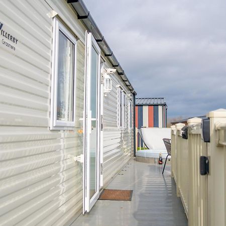 64 Lancaster The Lazy Willow 3 Bedroom Hot Tub Caravan Tattershall Lakes Εξωτερικό φωτογραφία
