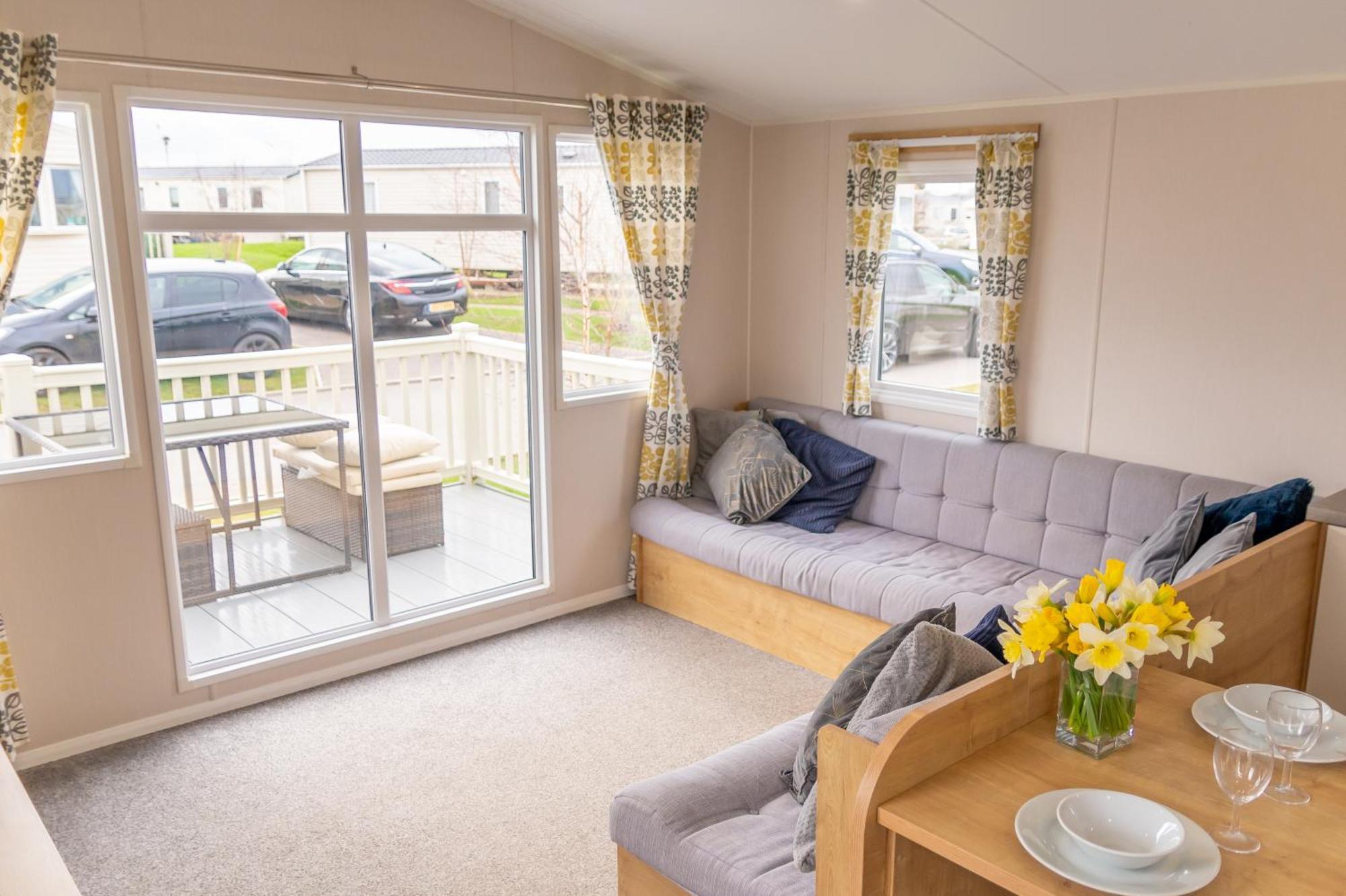64 Lancaster The Lazy Willow 3 Bedroom Hot Tub Caravan Tattershall Lakes Εξωτερικό φωτογραφία