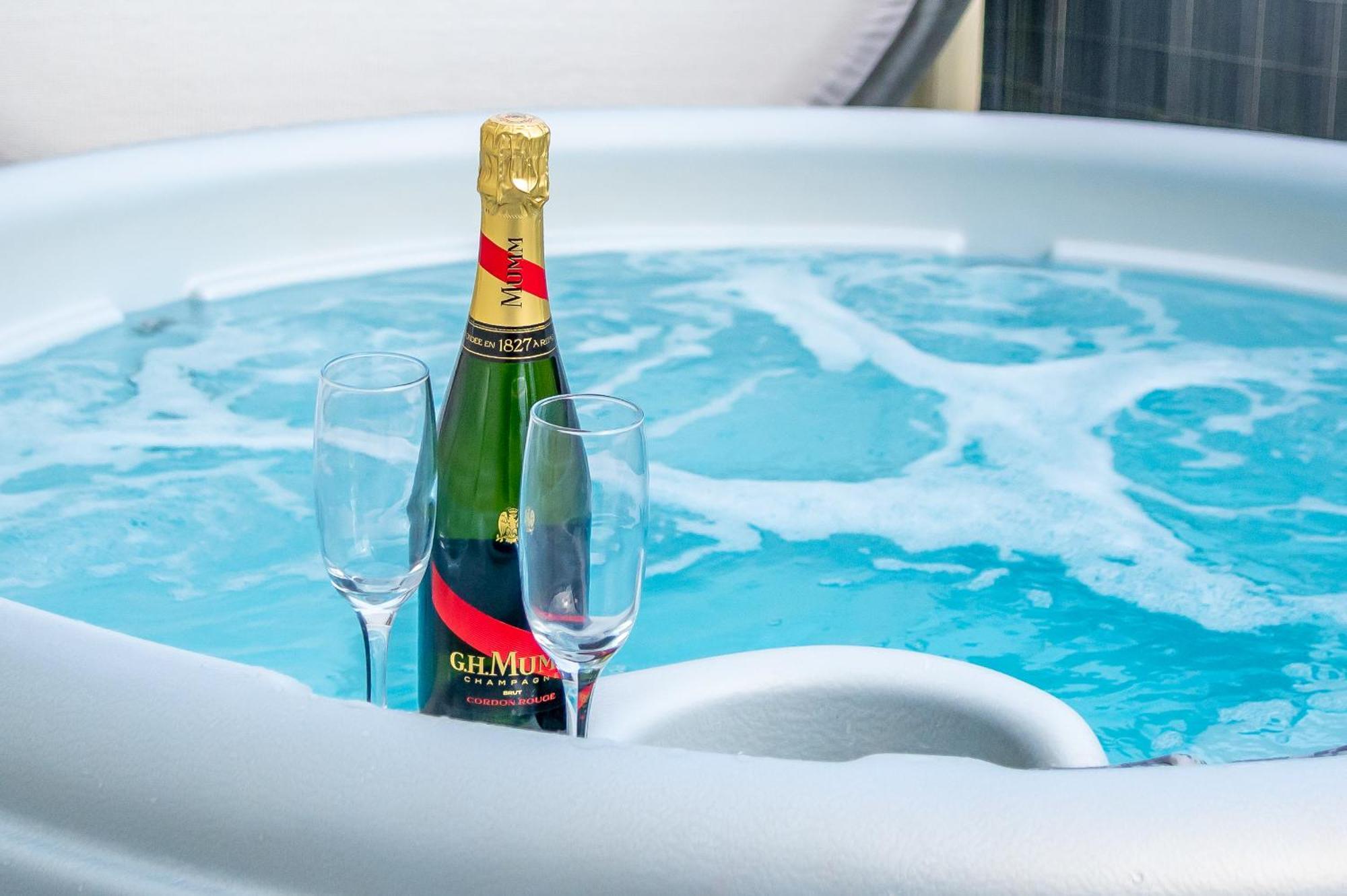 64 Lancaster The Lazy Willow 3 Bedroom Hot Tub Caravan Tattershall Lakes Εξωτερικό φωτογραφία